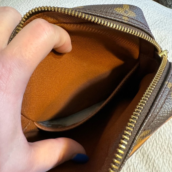 🔥 ✨Louis Vuitton Danube Monogram Crossbody Vintage-AUTHENTIC - Picture 8 of 14